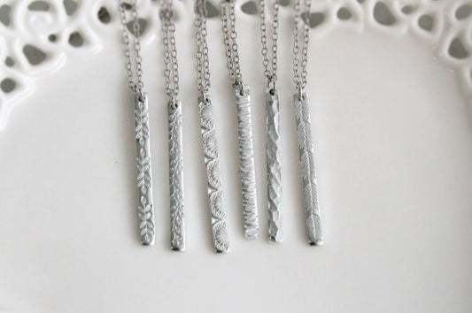 Simple Bar Vertical Necklace